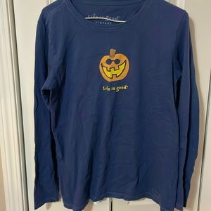 Life is Good Women’s Vintage Medium Pumpkin Shirt